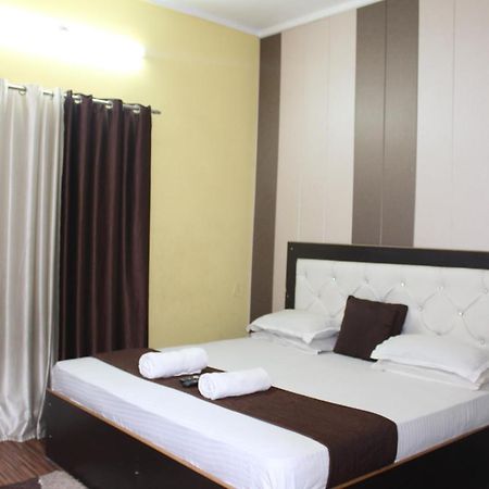 Hotel Ashok Haridwār Zewnętrze zdjęcie